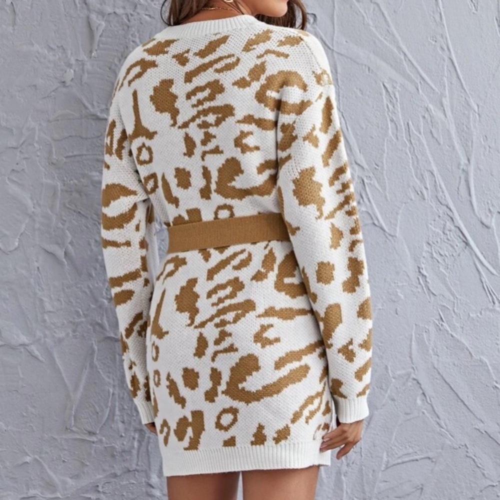🆕LAST ONE🛍 Gold Leopard Ribbon Tie Sweater Dress - Picture 3 of 5